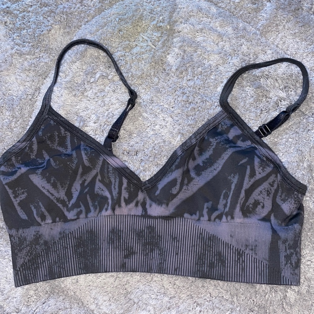 Lulu Lemon Sports Bra